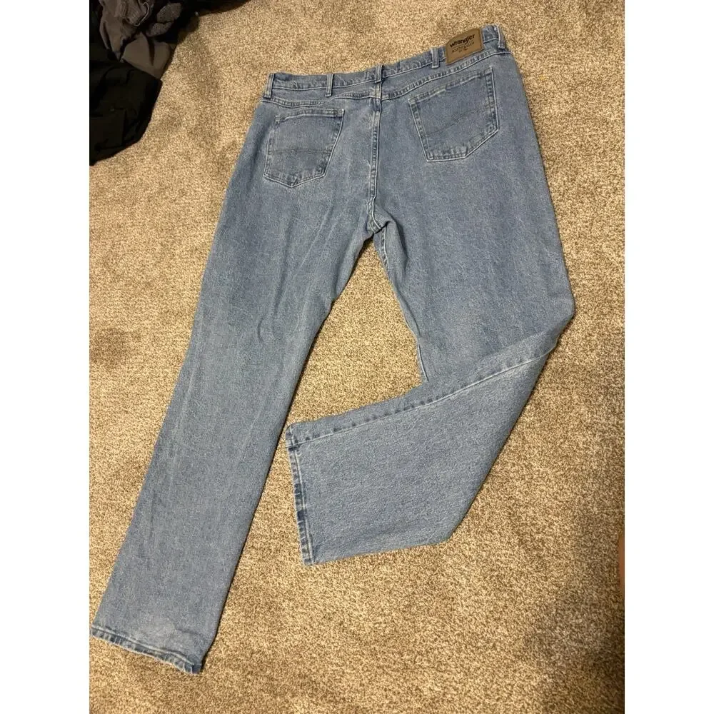 Wrangler Premium Quality Men's Blue Straight Fit Stretch Denim Jeans 5-Pocket